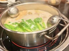 -老来福·非遗酸汤兔(凯旋路店)