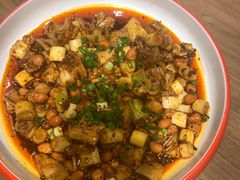 -有红鸡毛店·川菜(建设路店)