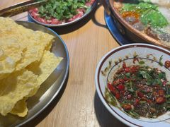 -洱火云南酸菜牛肉火锅(石景山当代商城店)