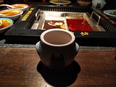 -老牌坊云南鱼豆花火锅(哈西万达店)