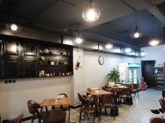 -陈员外正宗夹江烧烤(广福路店)