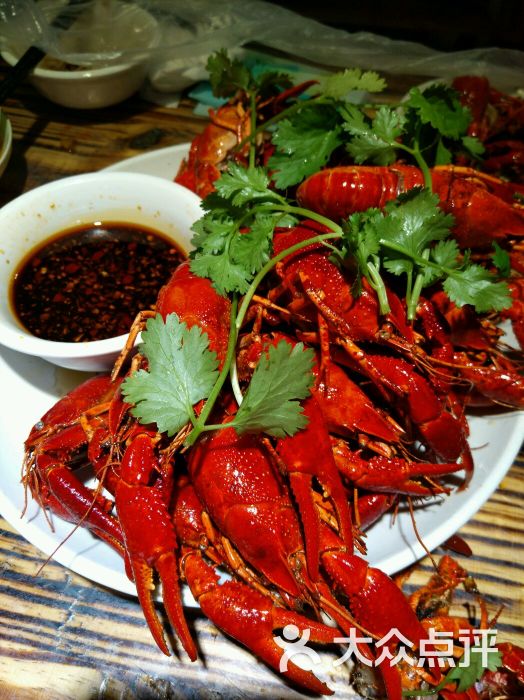 岳阳小家庭-油爆虾-菜-油爆虾图片-长沙美食-大众点评网