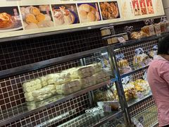 面包甜点陈列柜-国际饭店·帆声西饼屋(黄河路店)