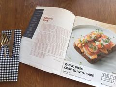 -ROAST coffee & eatery