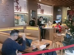 -瑞虹新天地月亮湾