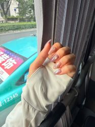 -UGIRL有个美甲