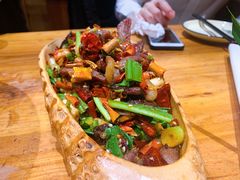 -老滇山寨•云南特色菜•地方菜•民族风情歌舞表演(金碧店)