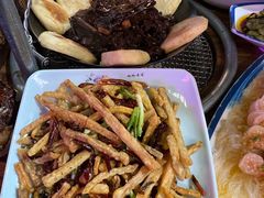 -霄汉牛三鲜湖北砂锅菜(万松园2店)