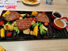 -必胜客(东大桥店)