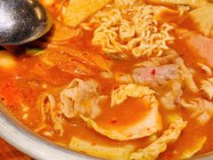 泡菜肥牛部队火锅-春熙台韩国料理·章鱼肥牛(西丽店)