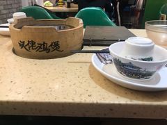 -芳村榕树头叹佬鸡煲(体育西店)