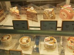 面包甜点陈列柜-野上麦田(中贸广场店)