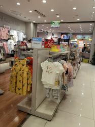 -乐友孕婴童(勒泰中心店)