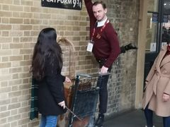 -九又四分之三站台哈利波特商店