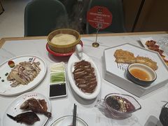 -梅利汴京烤鸭•开封豫菜地标店(东司门店)