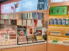 -4iNLOOK美瞳店(中山公园龙之梦店)