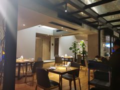 -渝半城经典川粤菜(重庆天地店)