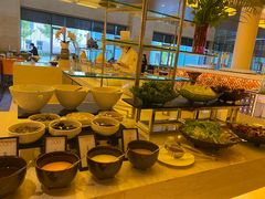 -东西风牛排馆周末烧烤自助(首都机场希尔顿店)