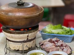 连州果园鸡-威邵鸡煲(西华路总店)