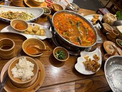 -亮欢寨酸汤鱼(沙冲路店)