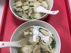 -周震馄饨