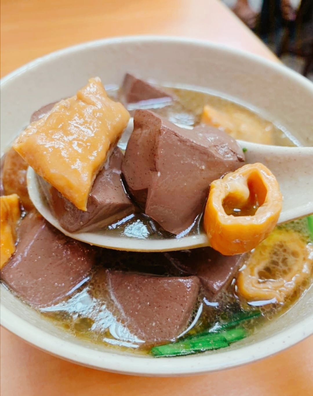 大肠猪血汤,炒米粉,一不小心就卖了60年!