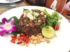 蟹肉炒饭-Chom Cafe and Restaurant