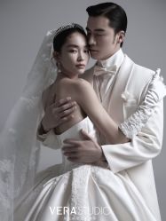 -至臻微拉婚纱摄影