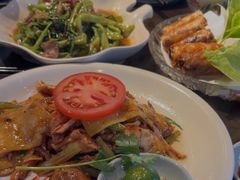 -大头虾越式风味餐厅(光明广场店)