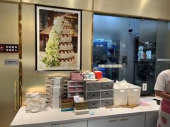-花花卷卷·鲜食蛋糕(静安久光百货店)