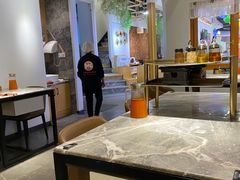 大堂-红辣椒陶氏丝娃娃(南国花锦店)