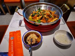 -红渡小香·牛肉麻辣香锅(车站南路店)