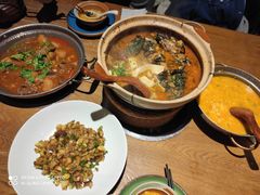 柴火稻草鱼-吃饭皇帝大土家民族菜(正大广场店)