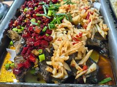 -宏兴烤鱼山庄(宣恩总店)