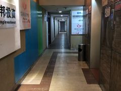 -罗伯特眼镜·蔡司官方授权(罗湖国贸店)
