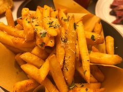 -斯普汇生蚝牛排馆(中骏世界城店)