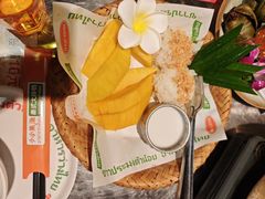 -小小集渔·泰式大排档(太古里香槟店)