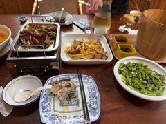 -小小饭店·休闲农庄·安吉松树林里的农家菜