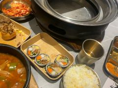 -草家酱蟹炭火烤肉店(珲春南路一店)