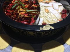 -蜀滋香鲜鱼火锅(黄金路店)