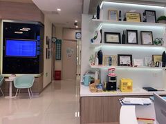 -维乐口腔(美维云门诊陆家嘴店)