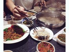 -名门潮牛·鲜牛肉海鲜火锅.烧烤自助餐厅(诚丰广场店)