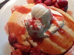 -Pancakes on the rocks(Darling Harbour)