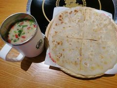 -娜仁图雅蒙古美食村(33小镇店)