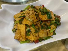 小炒豆腐干-贵州人家·酸汤火锅·20年老字号