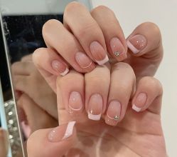 -悦指间美甲美睫美肤