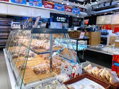 面包甜点陈列柜-皇后西斯汀饼店(文化路店)