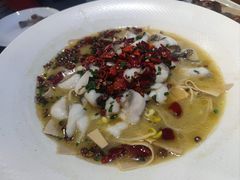 -香山湖家家宴(中山陵店)