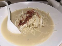 -琥珀·原创臻选店(维家思店)