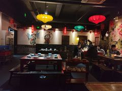 大堂-矮板凳老火锅(宽窄巷子店)